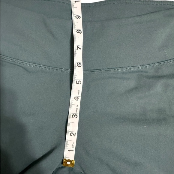 Fabletics small wk5 - Picture 5 of 5